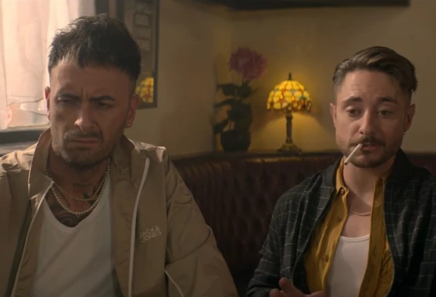 Момент из 4 сезона комедийного сериала Голяк