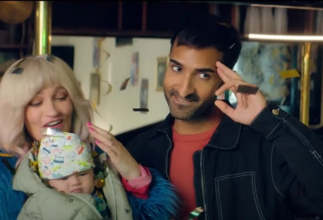 Момент из 6 сезона комедийного сериала Голяк