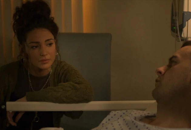 Момент из 1 сезона комедийного сериала Голяк