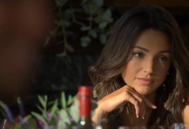 Момент из 1 сезона комедийного сериала Голяк