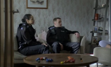 Кадр из 5 серии 2 сезона сериала Голяк