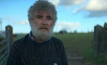 Кадр из 1 серии 1 сезона сериала Голяк