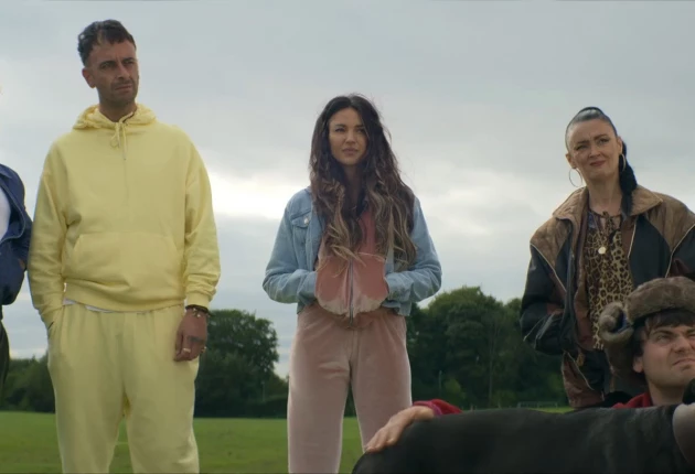 Момент из 4 сезона комедийного сериала Голяк