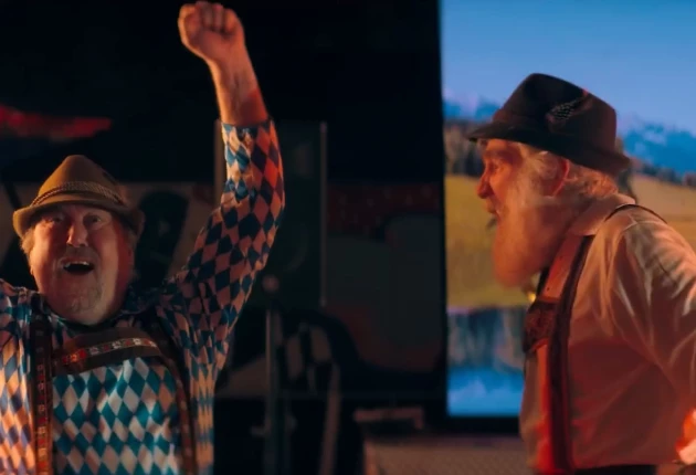 Момент из 7 сезона комедийного сериала Голяк