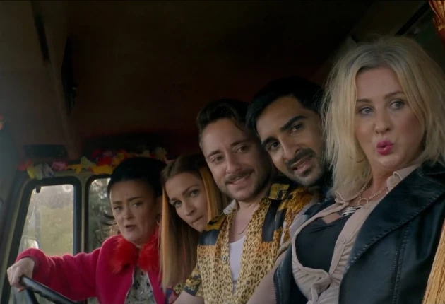 Момент из 4 сезона комедийного сериала Голяк