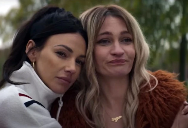 Момент из 5 сезона комедийного сериала Голяк