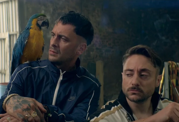 Момент из 4 сезона комедийного сериала Голяк